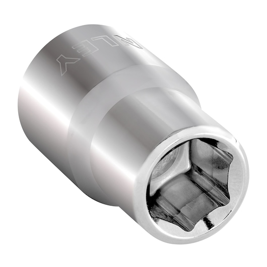 SOCKET MAXI DRIVE  ON WHITE BACKGROUND