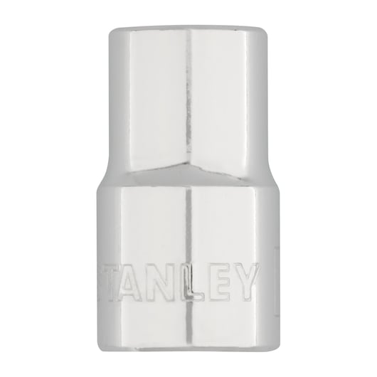 SOCKET MAXI DRIVE  ON WHITE BACKGROUND